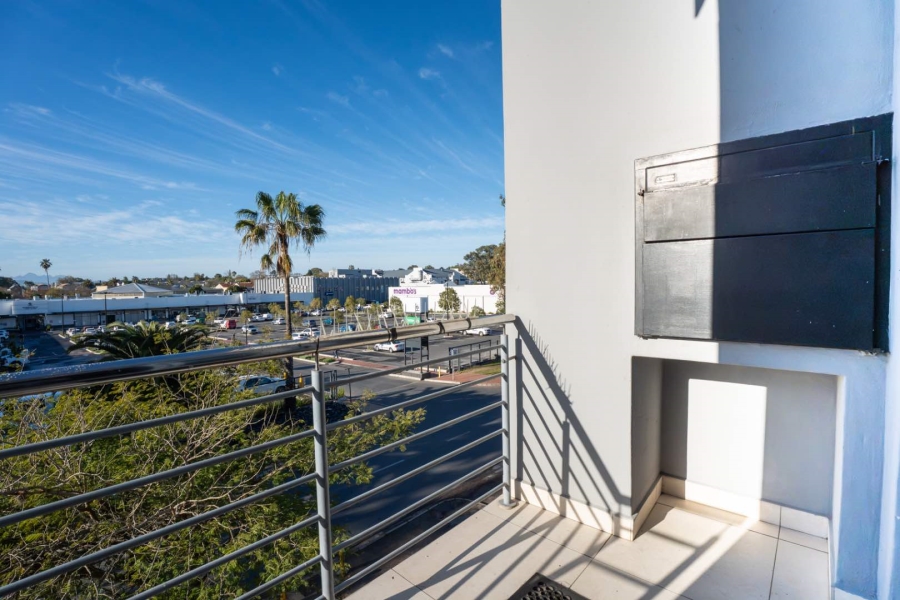2 Bedroom Property for Sale in Durbanville Western Cape